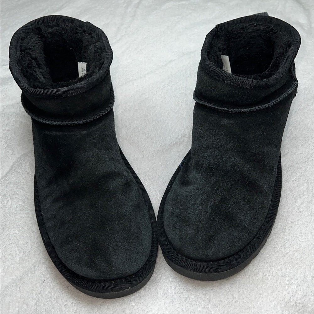 ASPEN 10 Suede Unisex Genuine Lined Cozy Low Ankle Boots